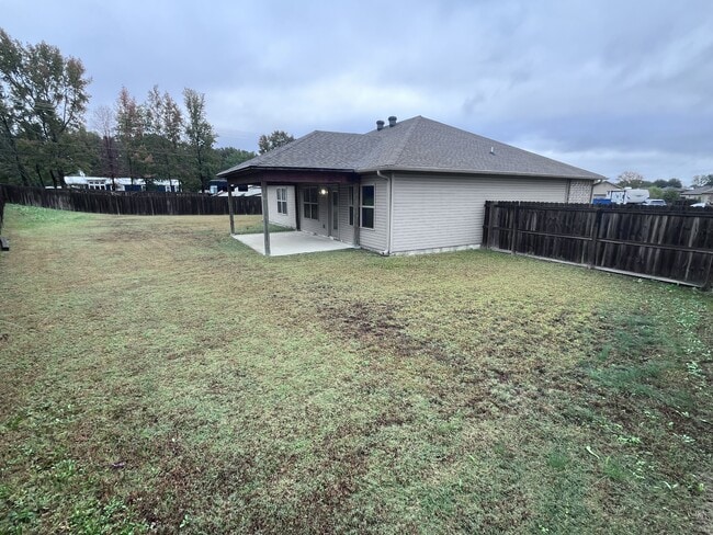 Building Photo - 27 Kasidyann Ct