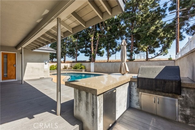 Building Photo - 828 Stevely Ave