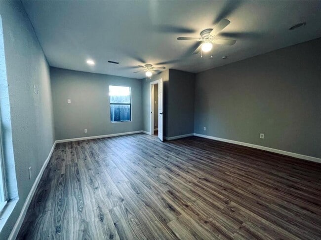 Building Photo - 1314 Dewberry St