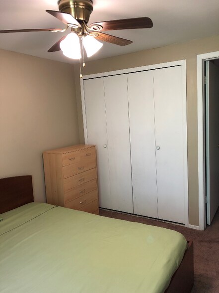 Building Photo - 21727 Hidden Rivers Dr N