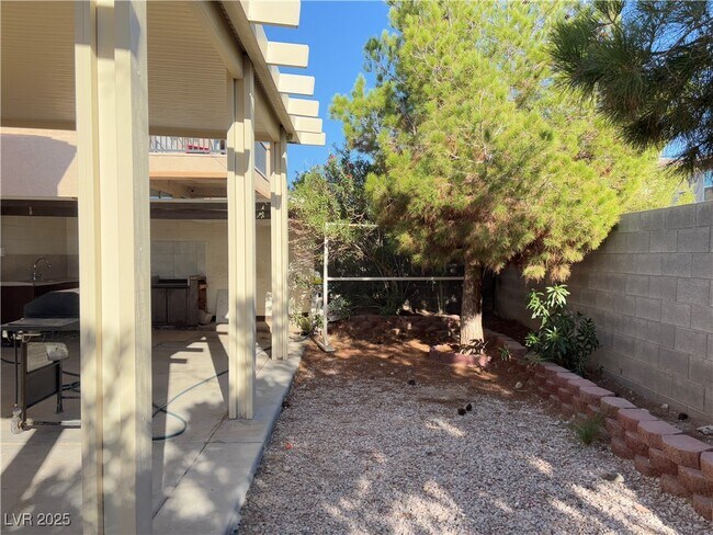 Building Photo - 6765 Upland Heights Ave