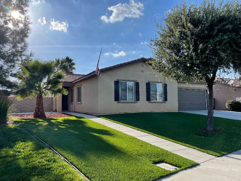 Primary Photo - 33377 Mesolite Way