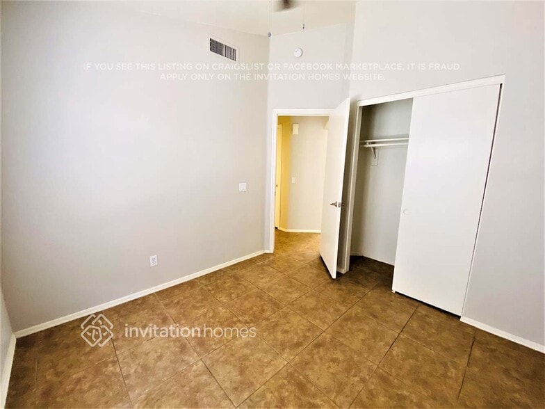 Building Photo - 4607 W Laredo St