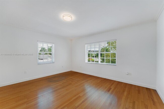 Building Photo - 13032 Mar St