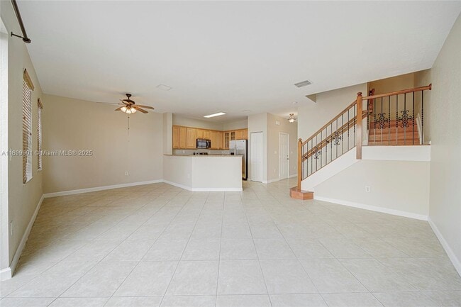 Building Photo - 11461 SW 236 Ln
