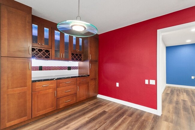 Building Photo - Updated Upper Level One Bedroom Condo in Laguna Woods!