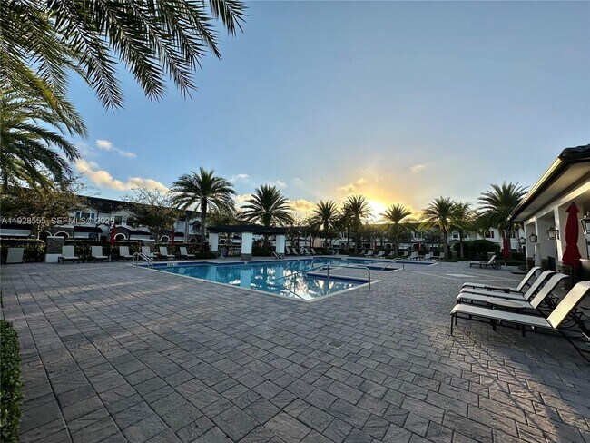 Building Photo - 15001 SW 119th Ln