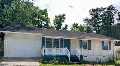 Building Photo - 3 Bed Ranch...TOTALLY Renovated!