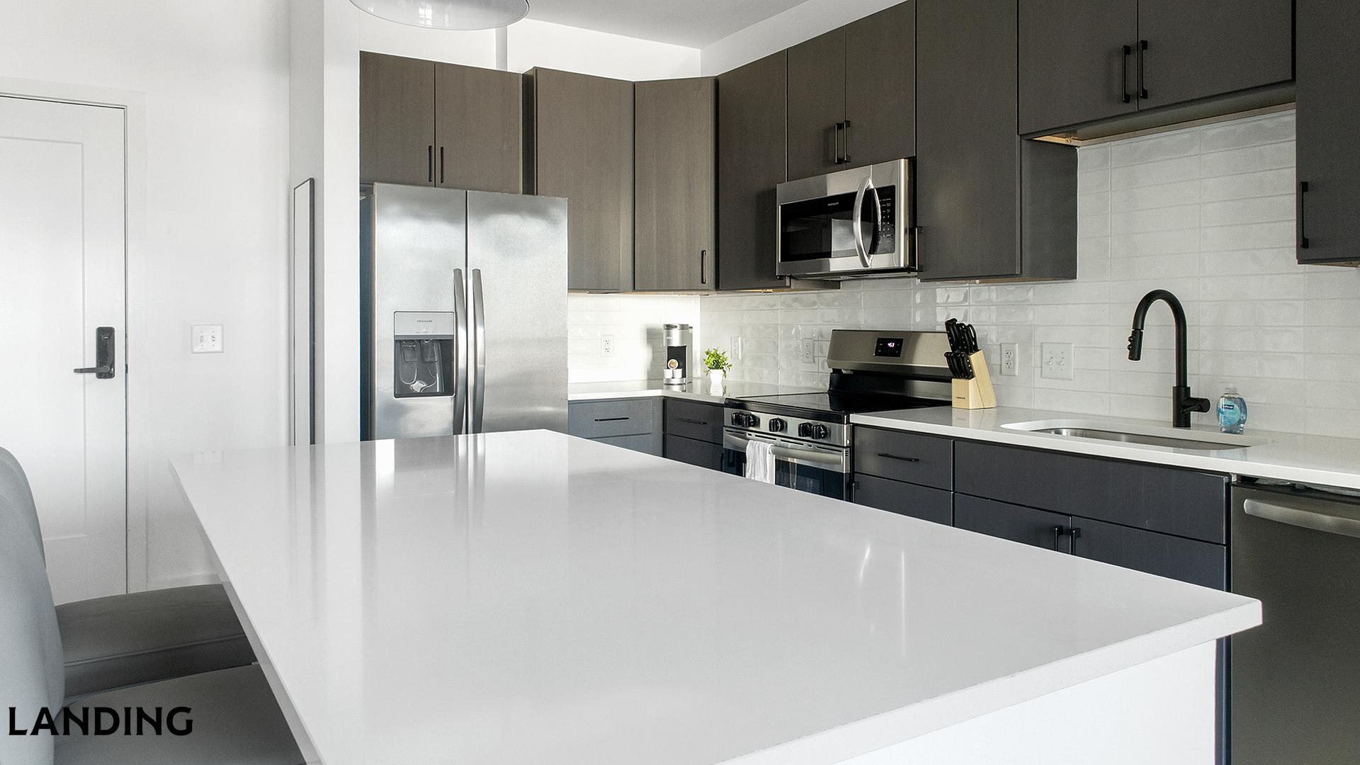 Building Photo - 1007 S Mint St