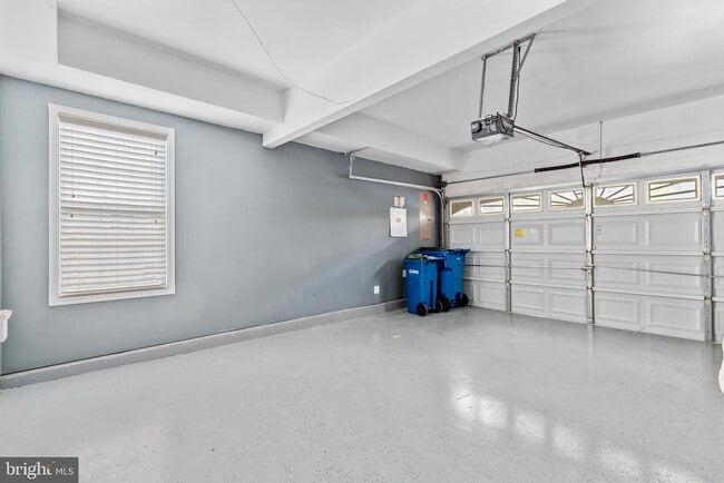 Building Photo - 43247 Loudoun Reserve Dr