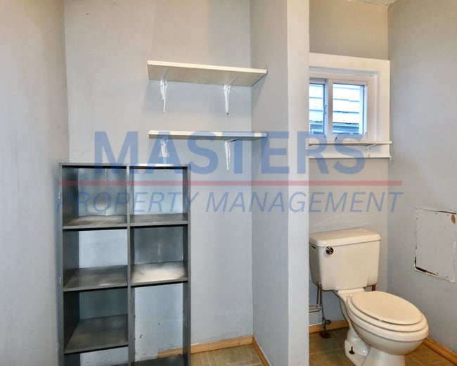 Building Photo - 1333 Peck St