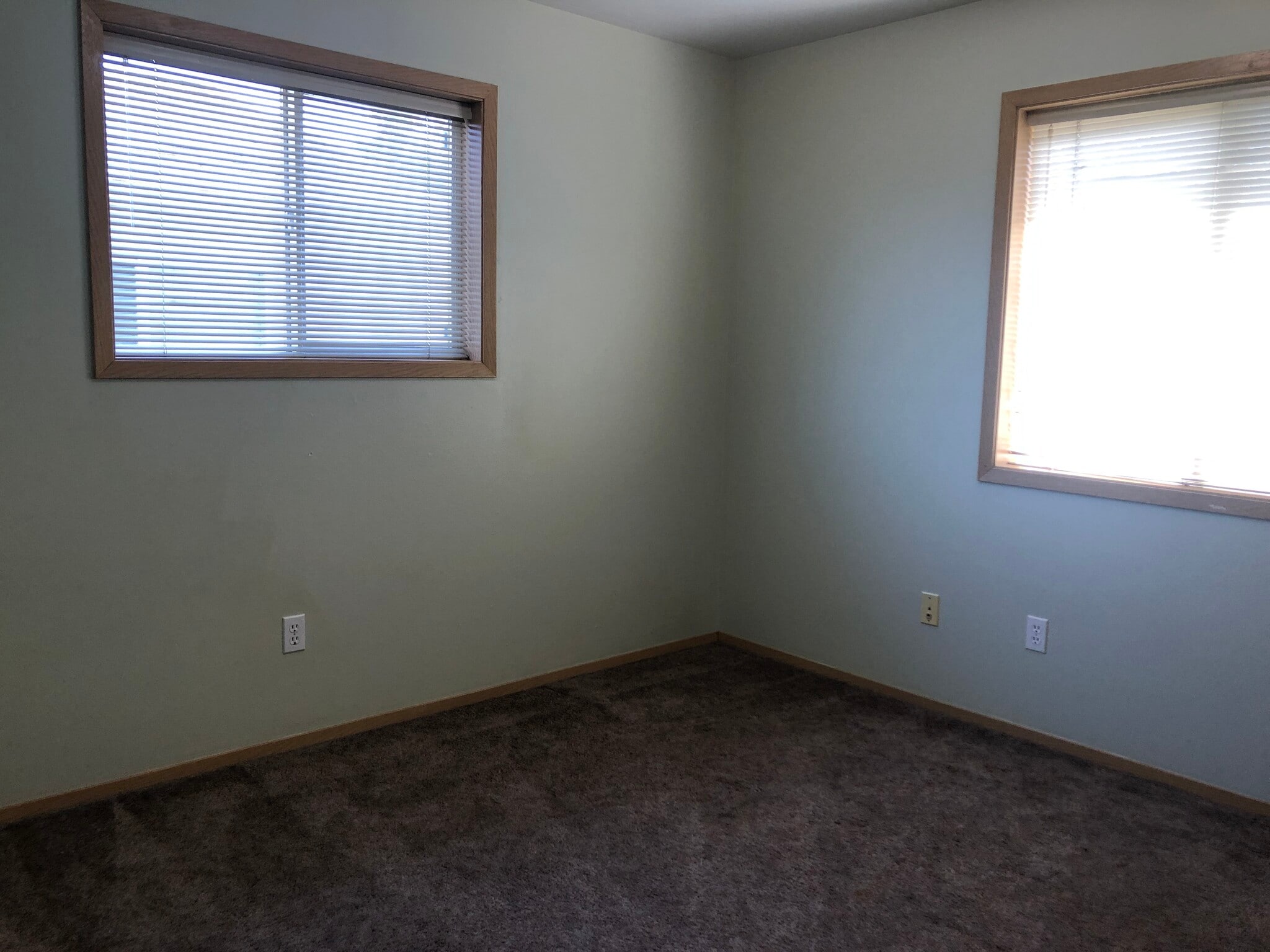 Building Photo - 247 NW Clay Ct