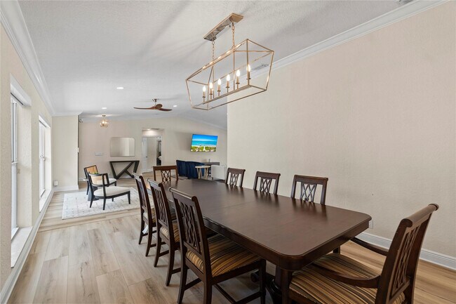 Building Photo - 11391 Sundance Ln