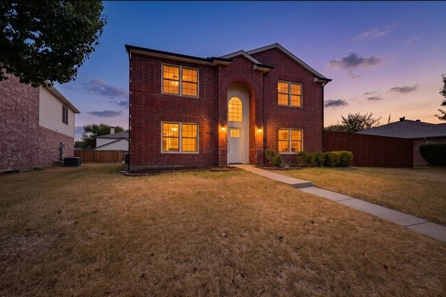 Building Photo - 1410 Thistle Cir