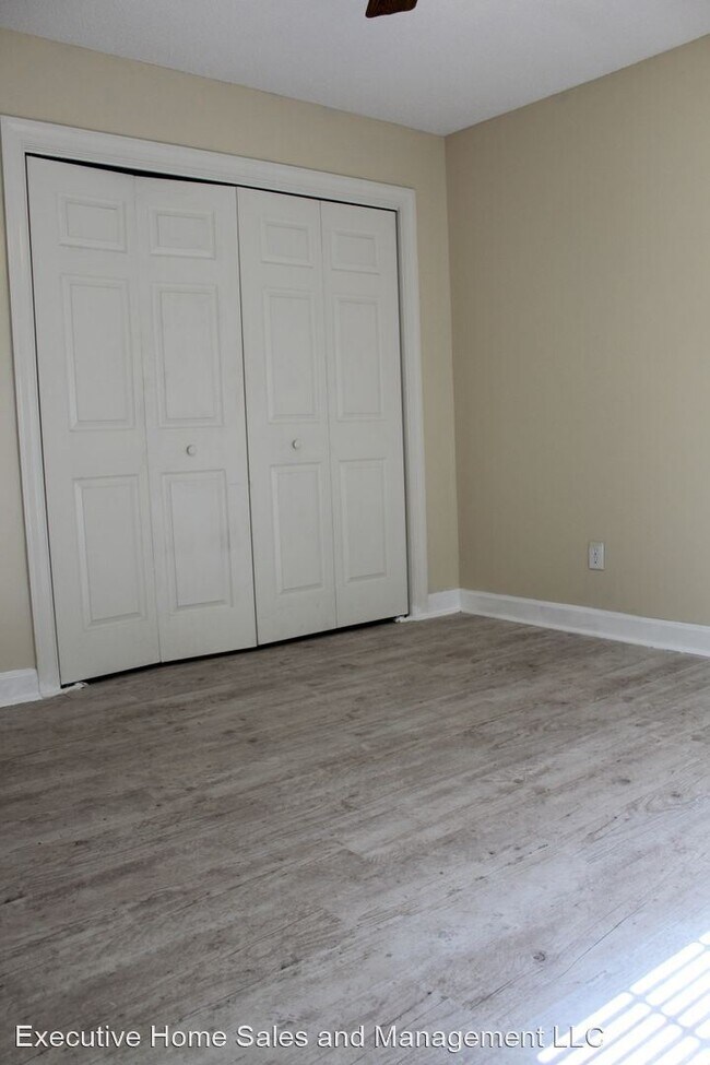 Building Photo - 3 br, 2 bath House - 420 Hunters Creek Dr