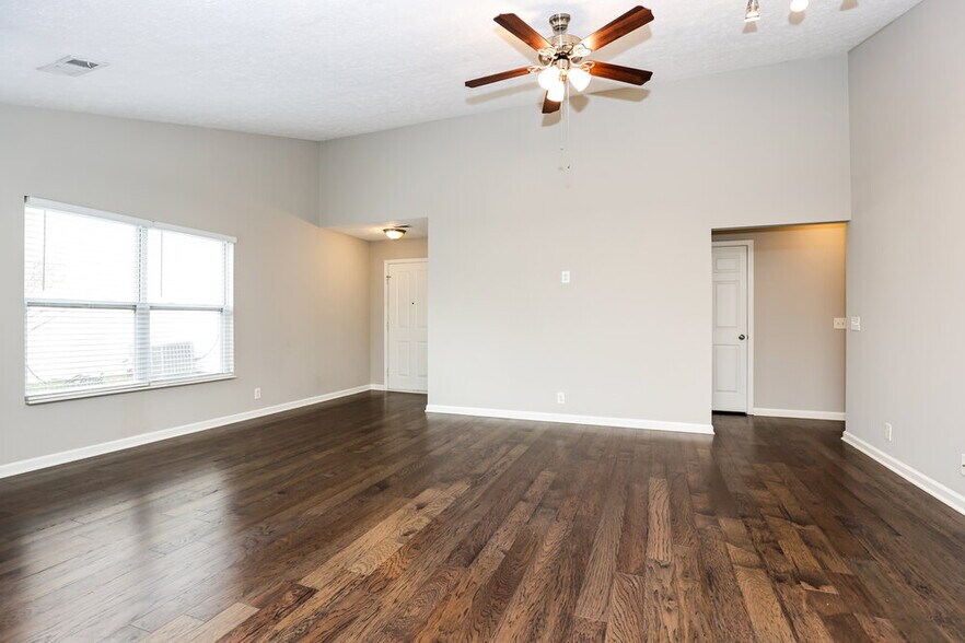 Building Photo - 1845 Brookmeadow Ln