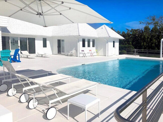 Building Photo - 64 West End Rd