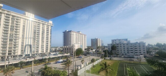 Building Photo - 1600 S Ocean Dr