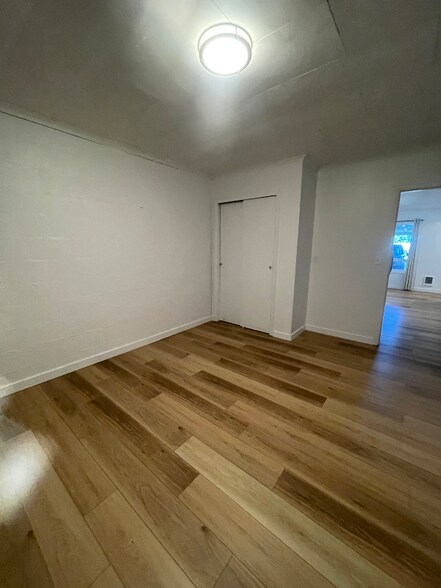 Building Photo - 732 Cowlitz St