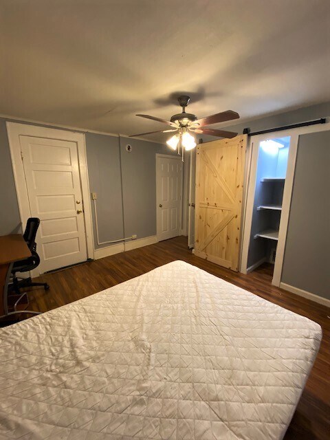 Building Photo - 1920 E Genesee St