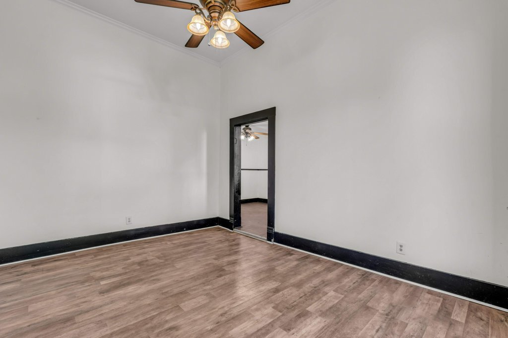 Building Photo - 1425 College St