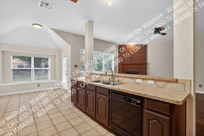 Building Photo - 12079 Kingsville Dr