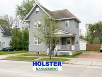 Building Photo - 3-Bedroom, 1-Bath Home with Off-Street Parking