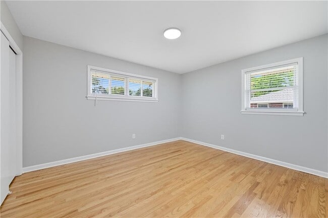 Building Photo - 1181 Starline Dr