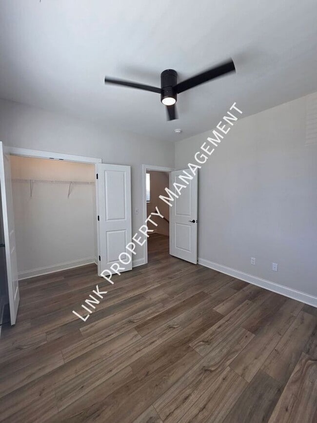 Building Photo - Brand New Townhome 3/3 Downtown near UTC a...