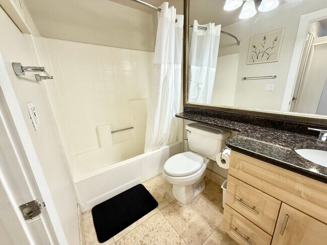Building Photo - **MOVE-IN-SPECIAL $500 OFF 1st MO RENT** M...