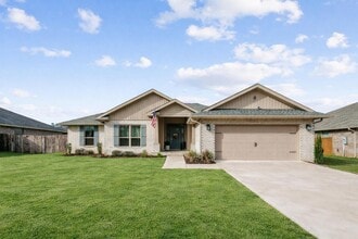 Building Photo - Beautiful Custom Build Home in North Crestview