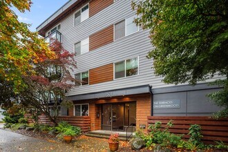 Building Photo - 7501 Greenwood Ave N