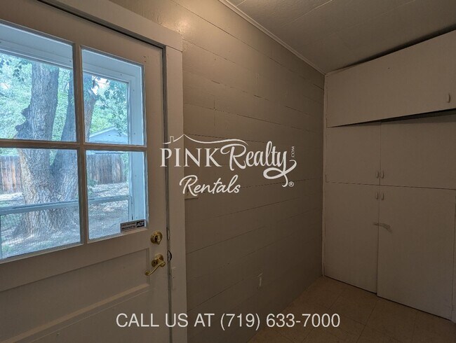 Building Photo - 504 N 18th St