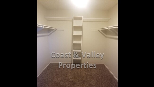 Building Photo - 322-324 Katherine Avenue, Salinas, CA 93901
