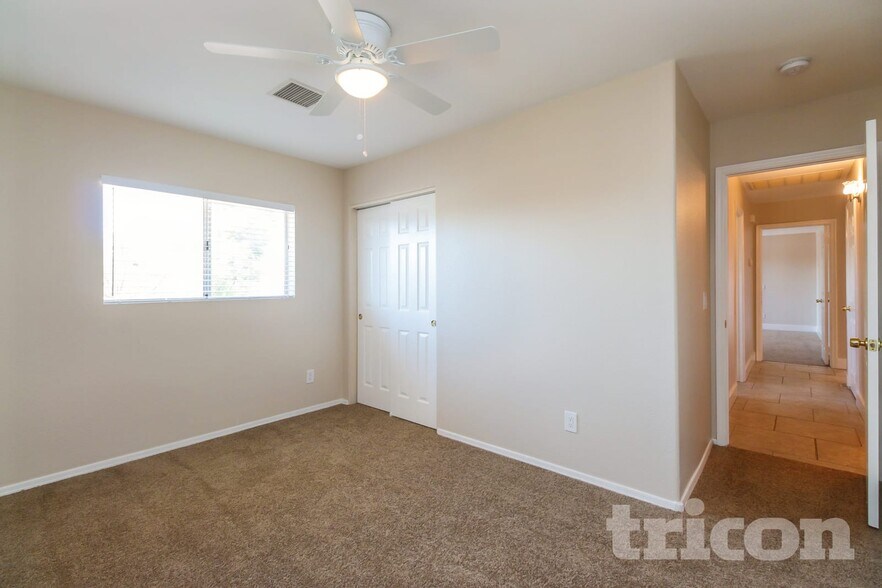 Building Photo - 3018 S Standage