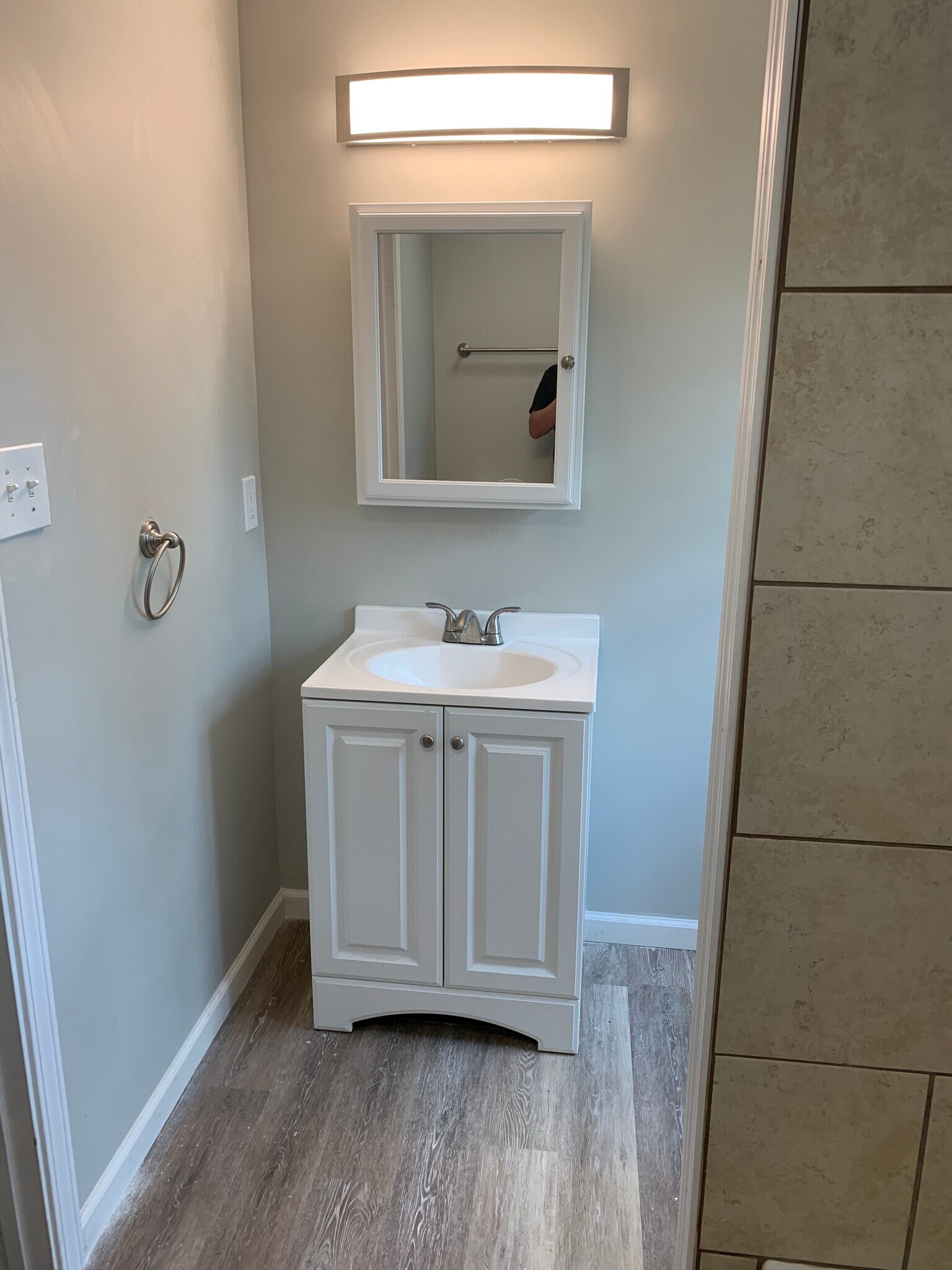 bathroom - 1406 8th Ave