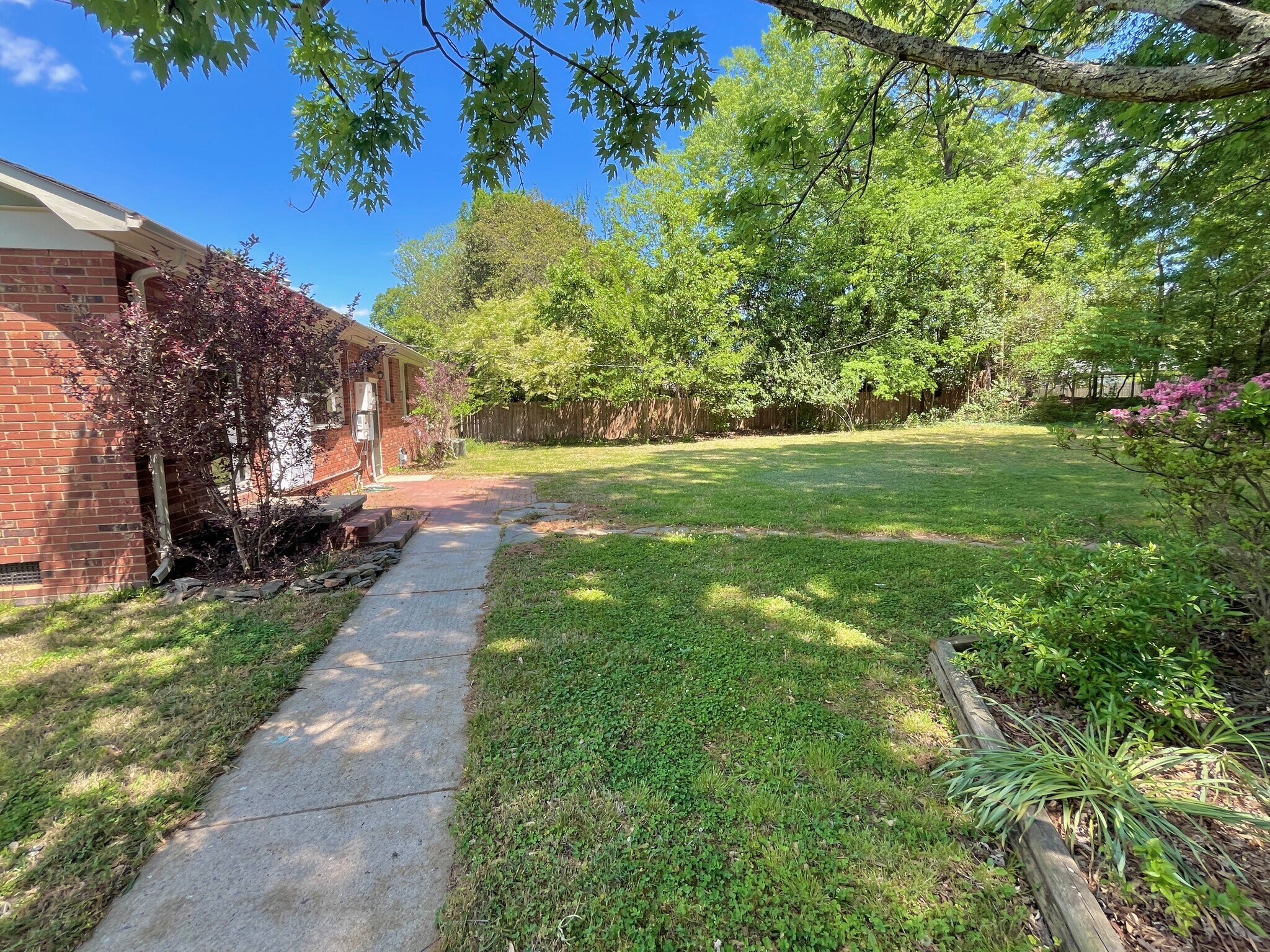 Building Photo - 7113 Rockcliff Ct