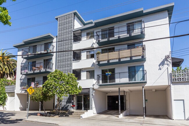 Building Photo - 630 Mariposa