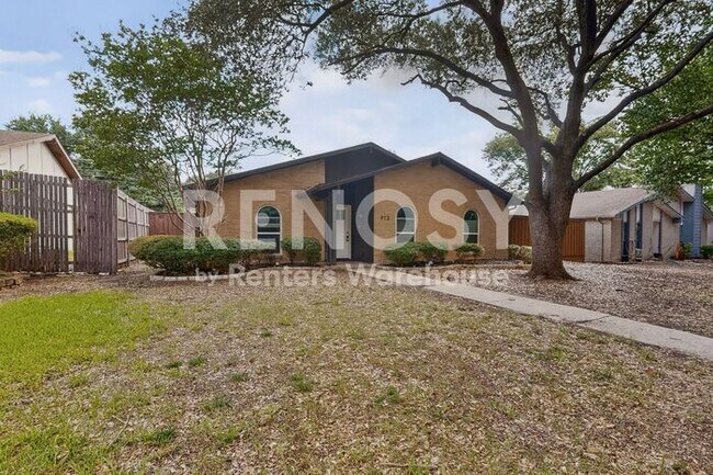 Building Photo - Refreshed Plano Gem  ****Rent Concession - 2nd Month Free****