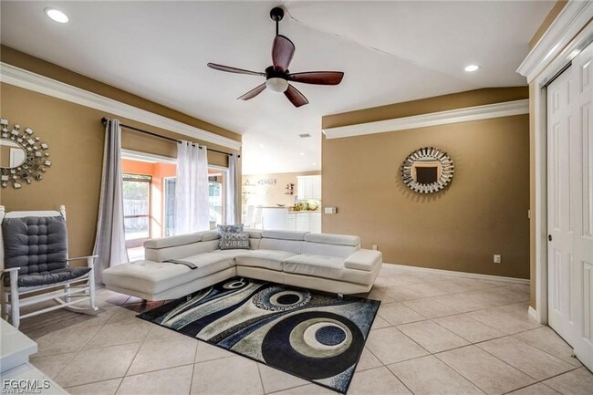 Building Photo - 9036 Henry Rd