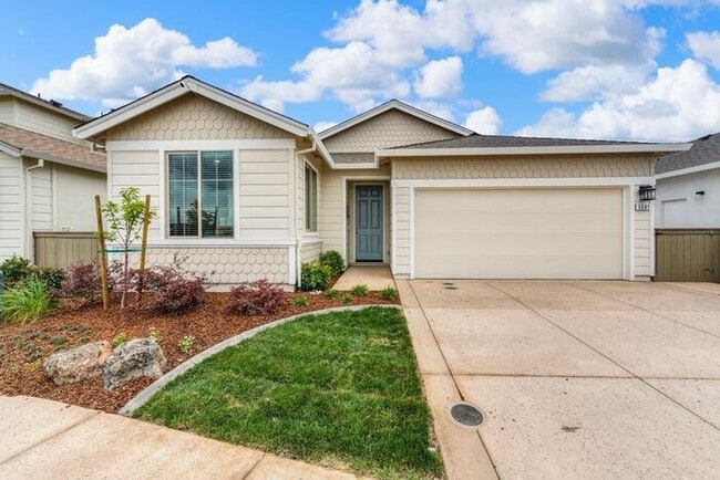 Primary Photo - Beautiful Former Model Home For Rent! All the upgrades!