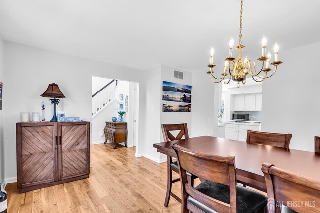 Building Photo - 108 Miller Ave