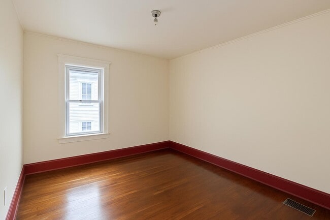 Building Photo - 713 Onondaga Ave