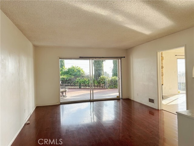 Building Photo - 712 Plateau Ave