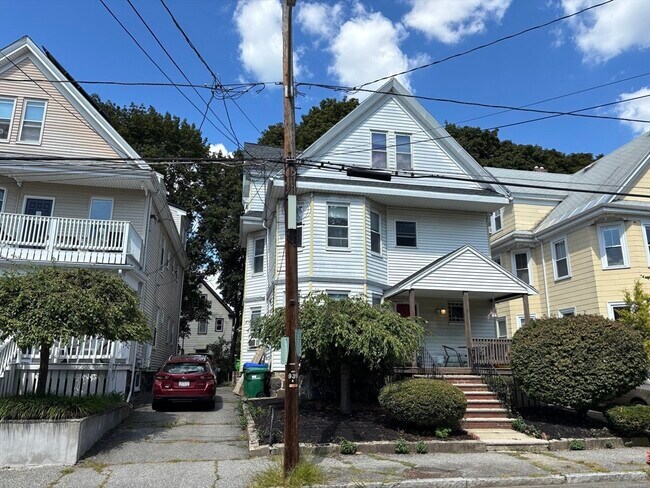 Building Photo - 8 Usher Rd