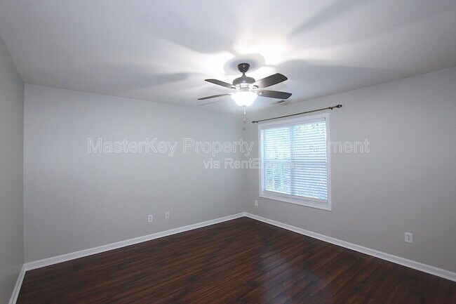Building Photo - 3215 Polite Ln
