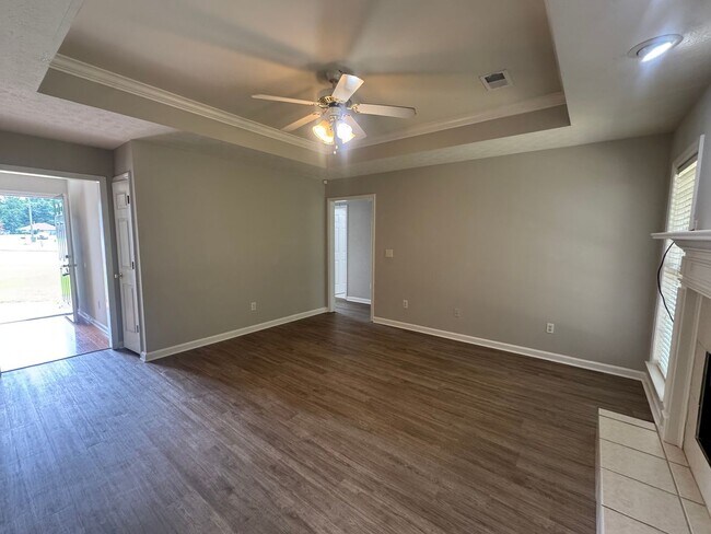 Building Photo - 7002 Oak Side Ct
