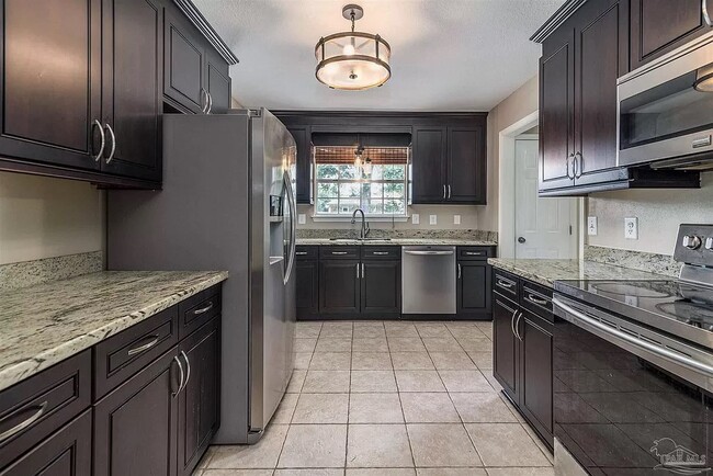 Building Photo - 6464 Lake Charlene Ct