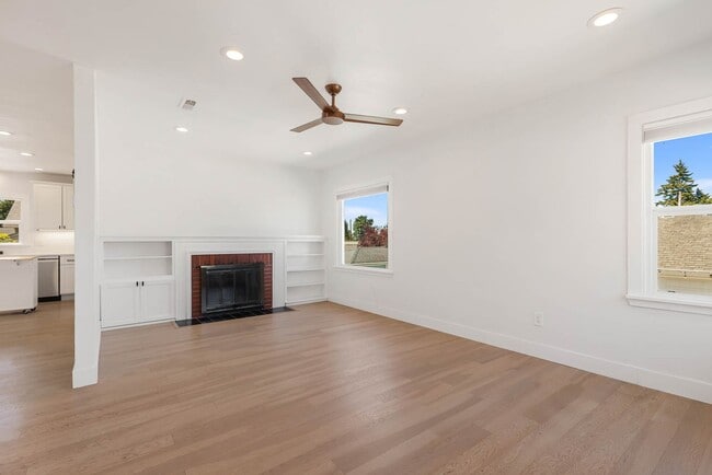 Building Photo - 4 Bedroom West Seattle View Retreat | Fully Remodeled Home with Sound Views & RV Parking