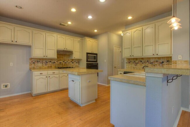 Building Photo - 12610 Mcnelly Trail